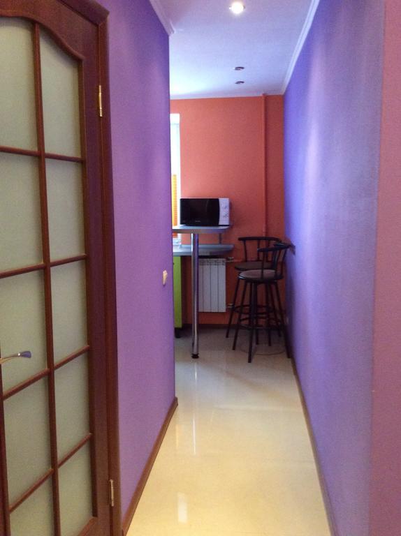 Ferienwohnung Apart Na Himnaziinoi Naberezhnii Charkiw Exterior foto